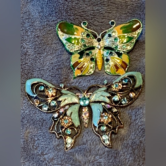 Vintage lot of 2 Butterfly pins brooch Avon light blue green yellow sparkle - Picture 9 of 16